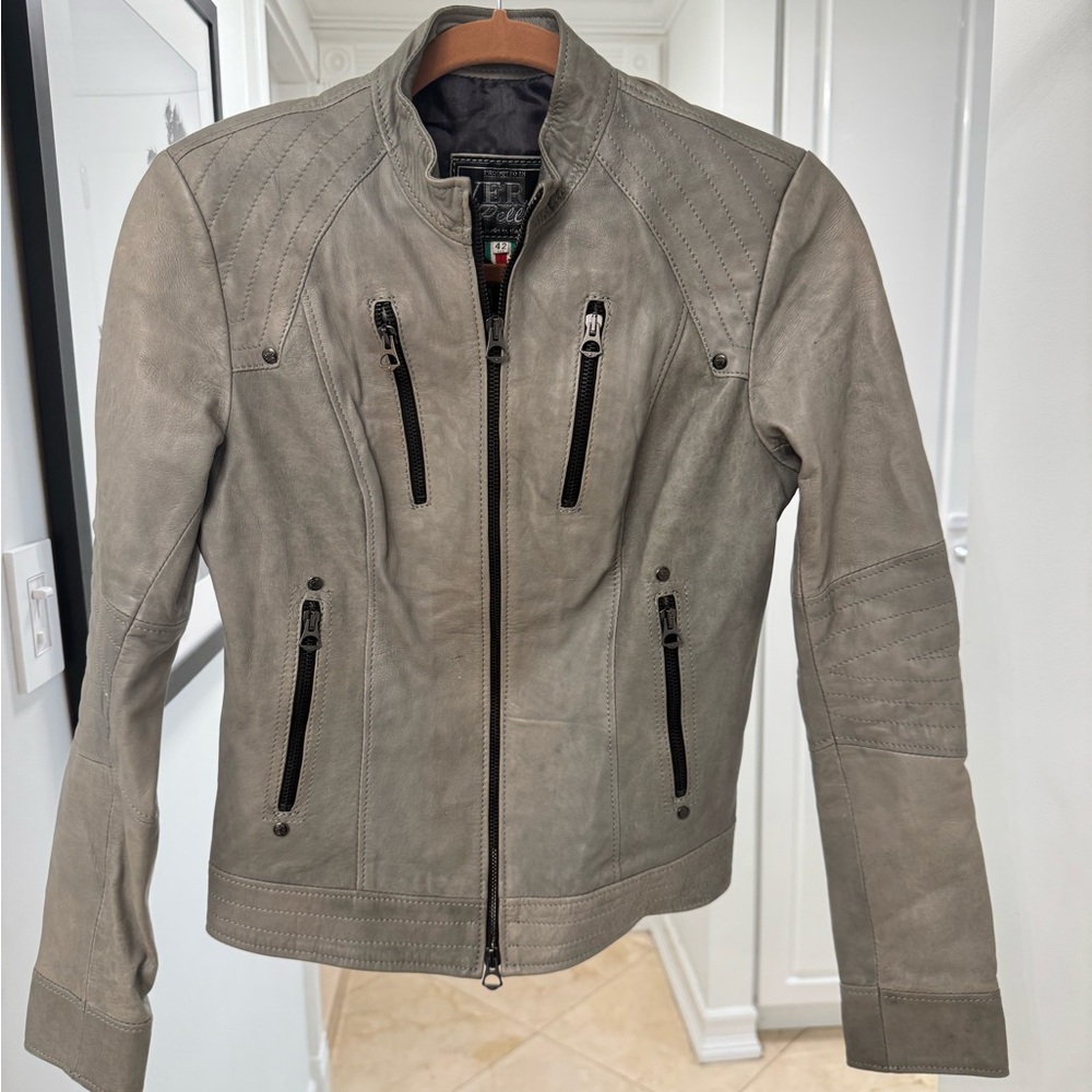 Gorgeous gray leather jacket from Italy
